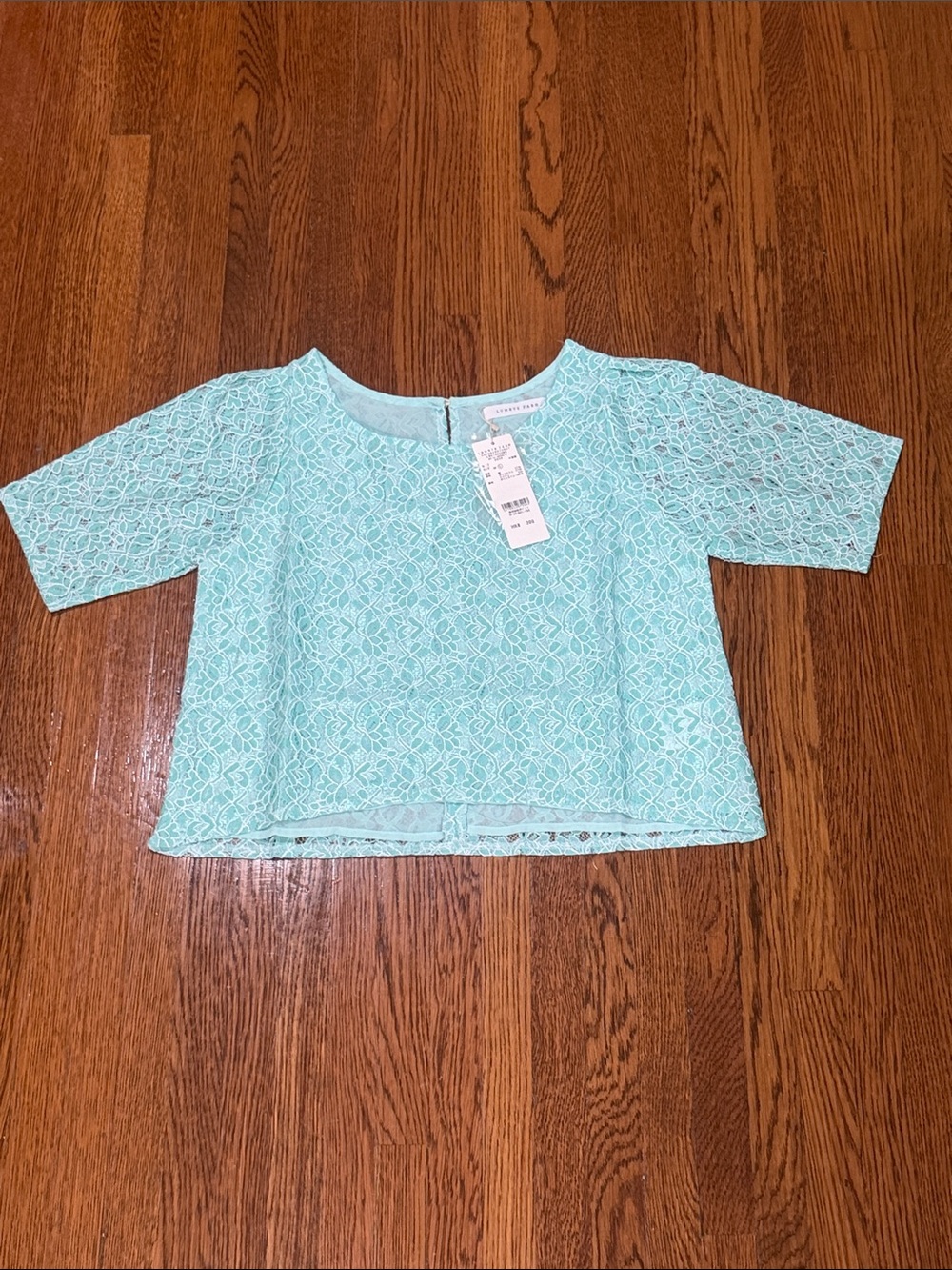 Beans new with tags. Cropped lace top. Side medium/Asian large.